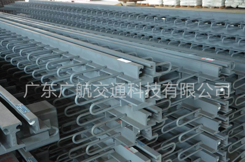 模數式橋梁伸縮縫.jpg 模數式橋梁伸縮縫.jpg